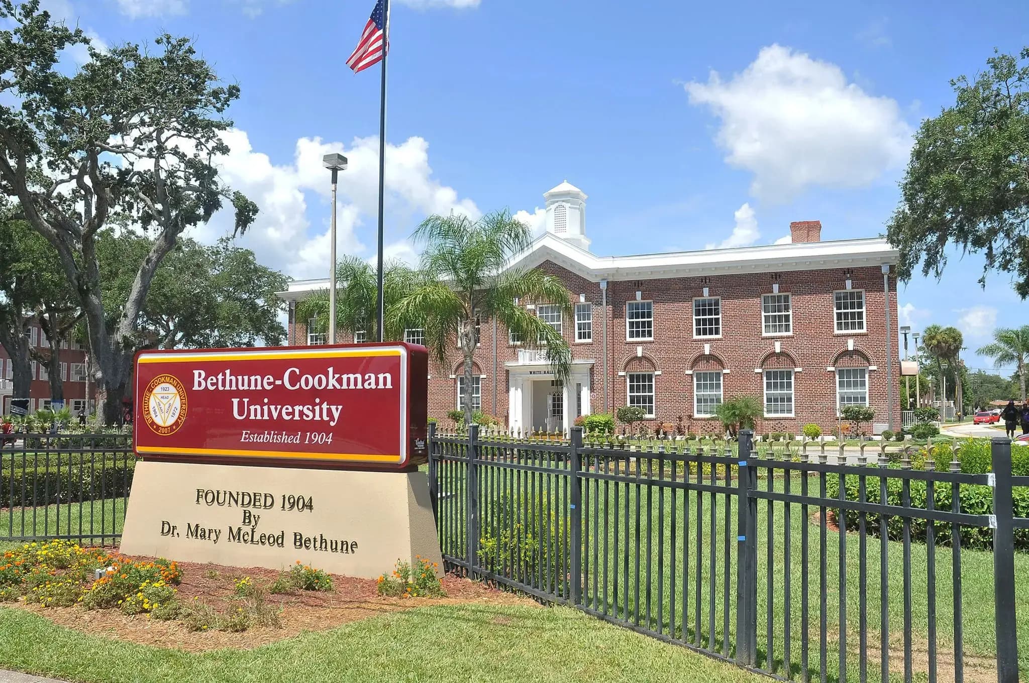 Bethune-Cookman University campus image