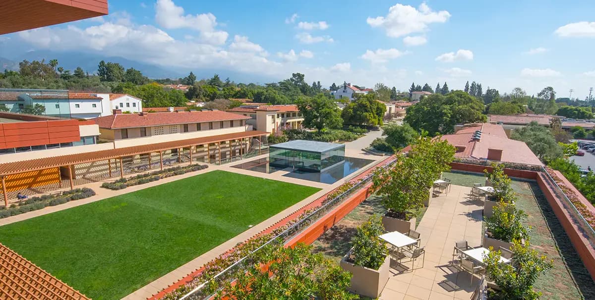 Claremont McKenna College campus image