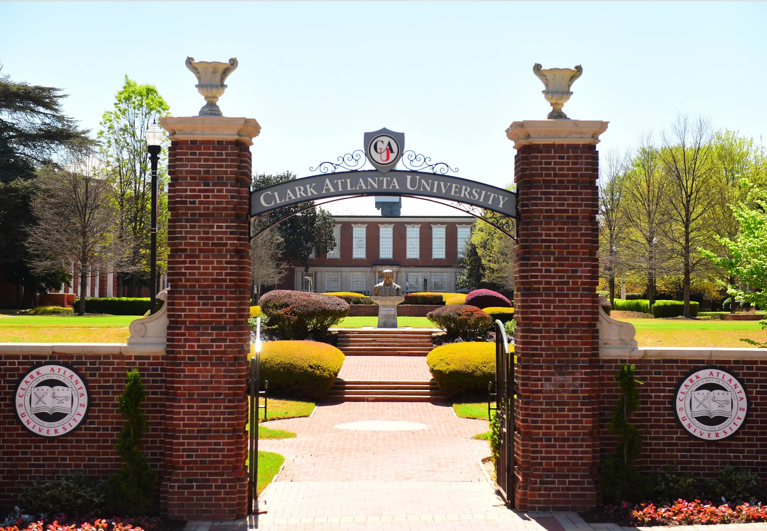 Campus / aerial photo