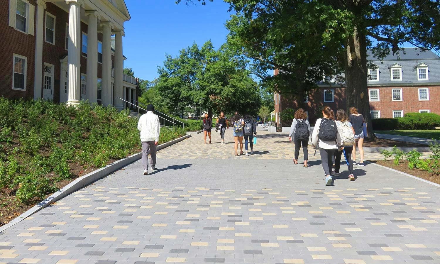 Colby College campus image