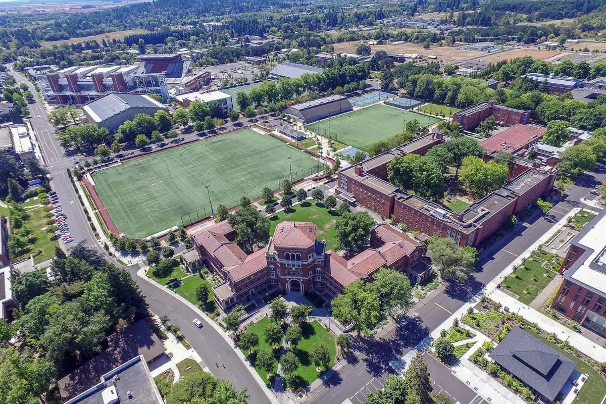 Campus / aerial photo