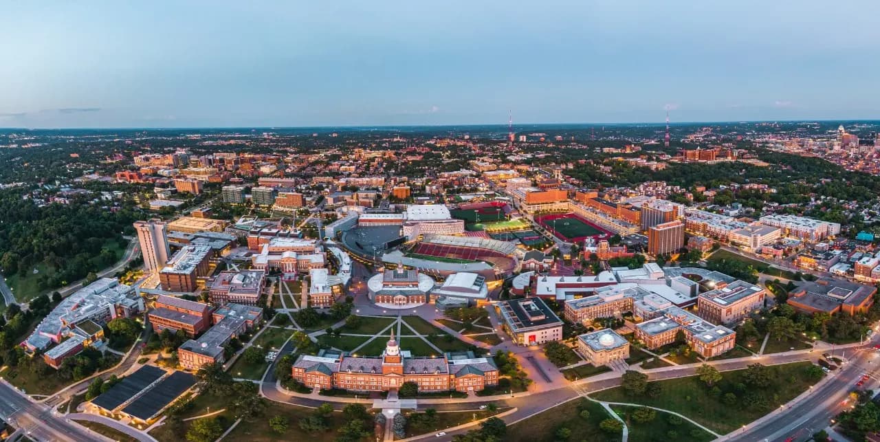 University of Cincinnati-Main Campus campus image
