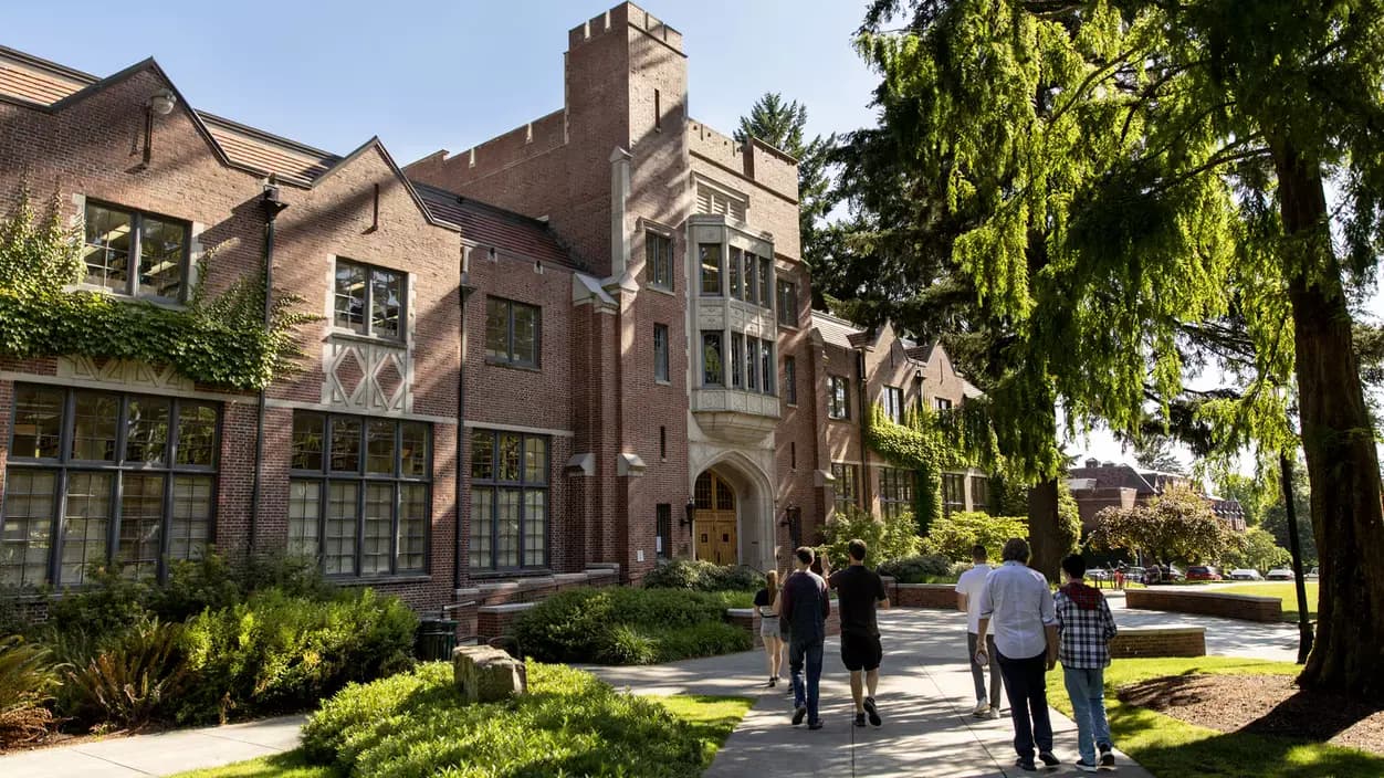 University of Puget Sound campus image