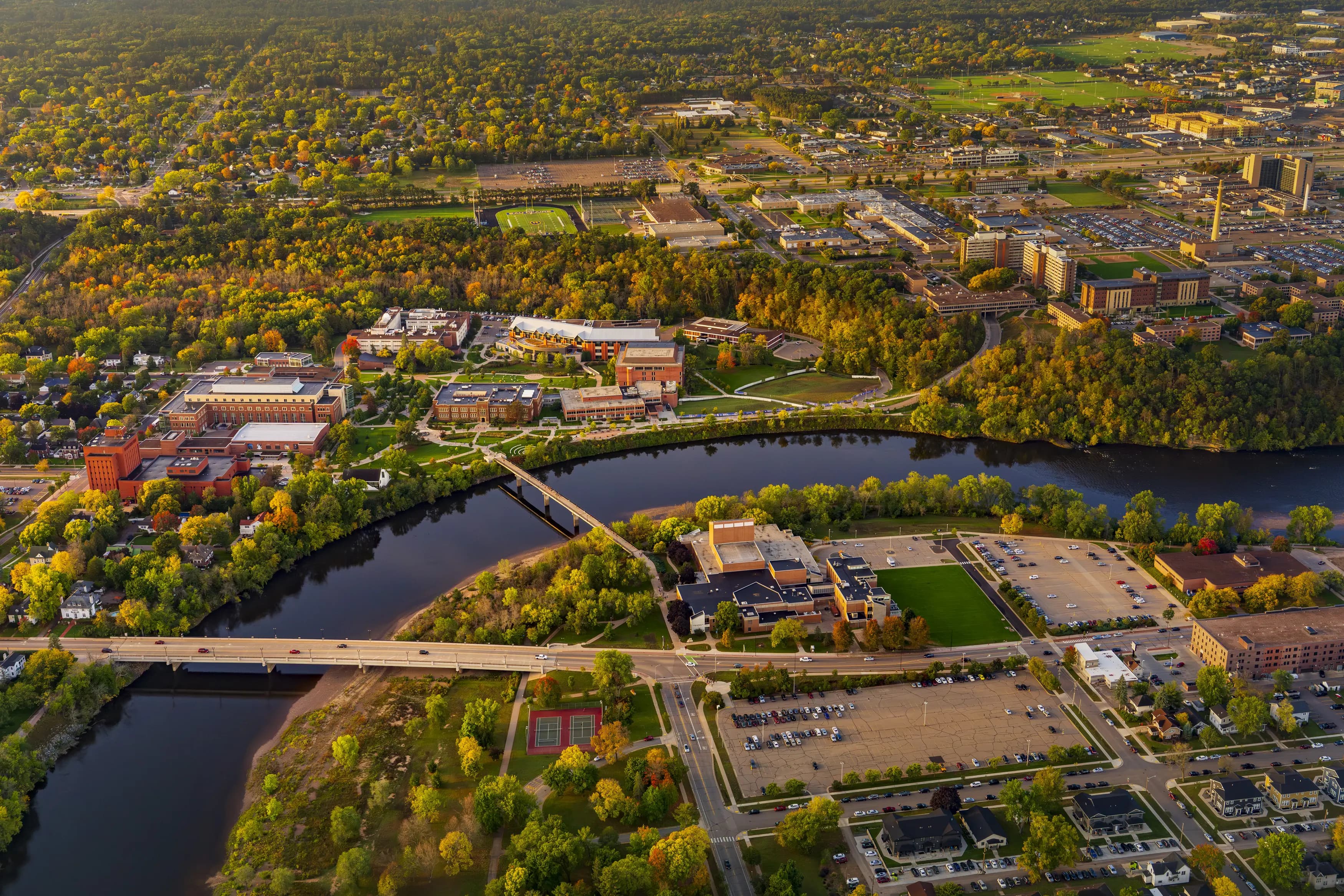 University of Wisconsin-Eau Claire campus image