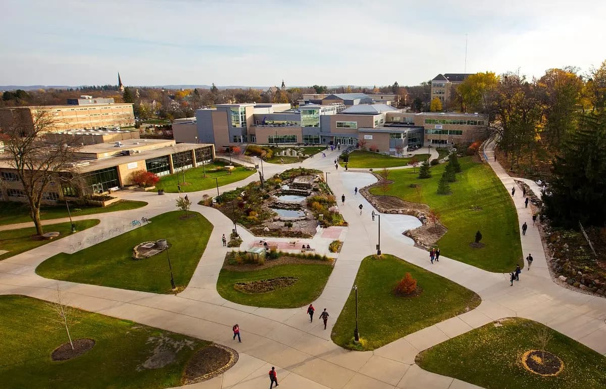 University of Wisconsin-Whitewater campus image